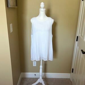Halogen White Pleated Sleeveless Blouse